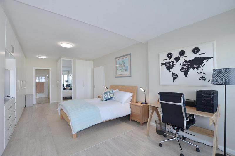 To Let 1 Bedroom Property for Rent in Dolphin Beach Western Cape